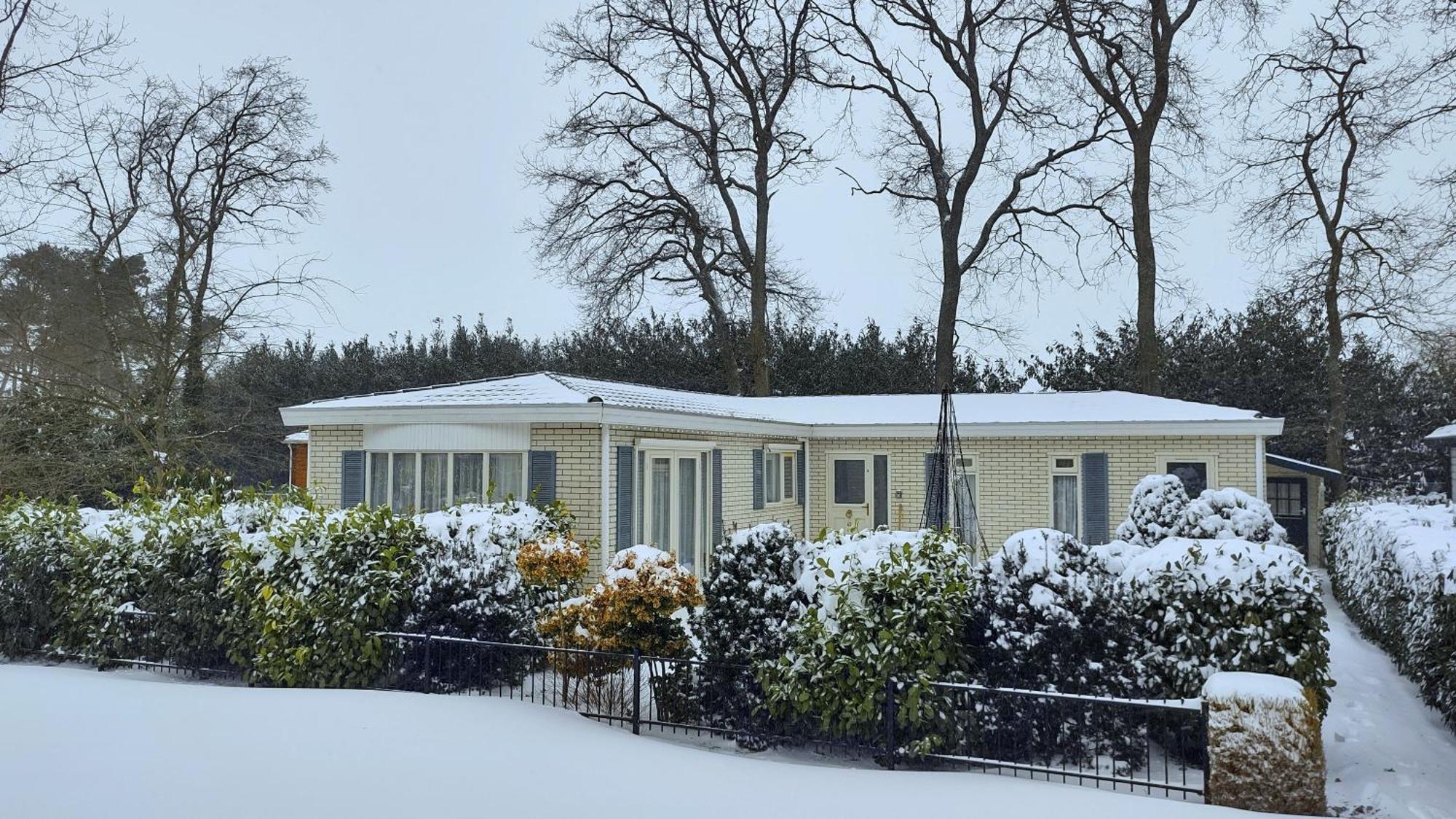 Chalet 42 'Vuursteenberg' Bospark Ijsselheide Zwolle Hattemerbroek Exterior foto